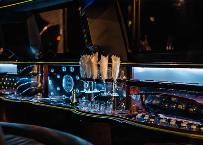 14 Passenger Expedition gallery image 4 for limousine service in Halton Hills