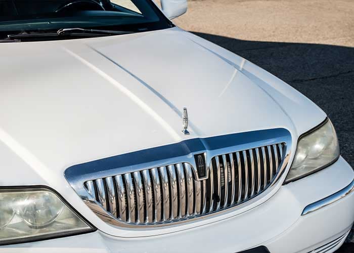 Lincoln Stretched Towncar gallery image 3 for limousine service in Halton Hills