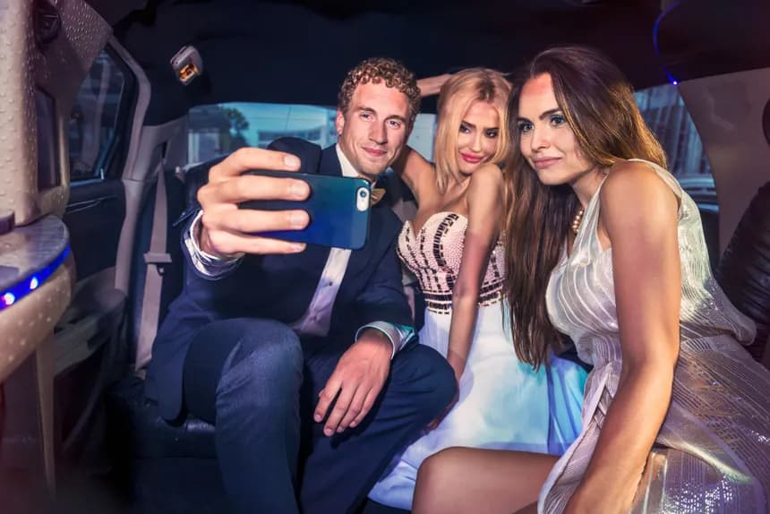 Homecoming Limousine Service in Georgetown, ON