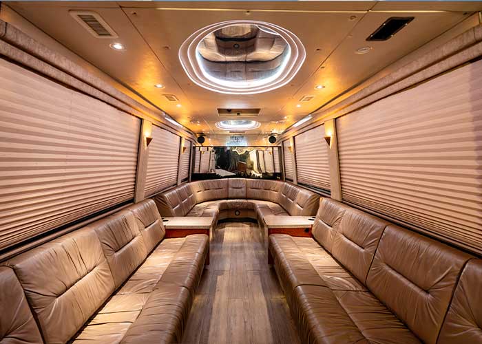 Cadillac Escalade SUV - View 1